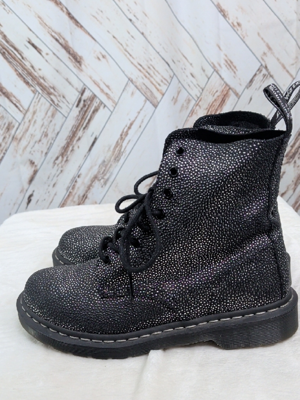 Dr. Martens Pascal Pebble Metallic Split